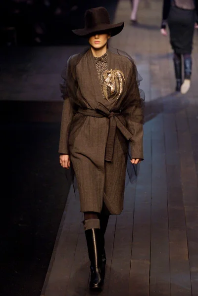 Look 5